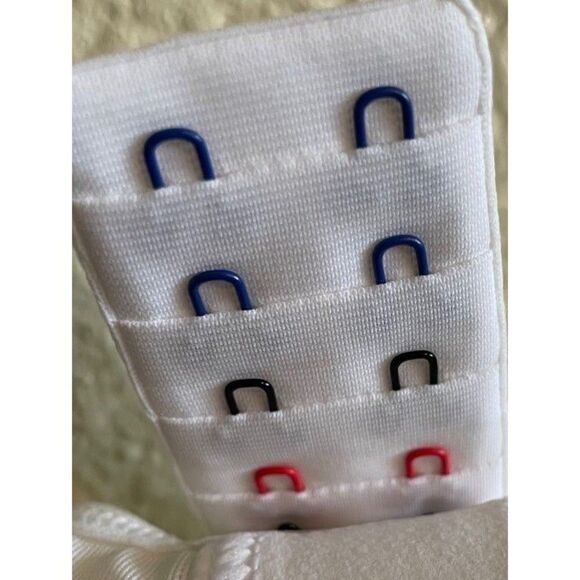 Champion Sports Brat ultra light max 38B white NWT - Picture 4 of 5
